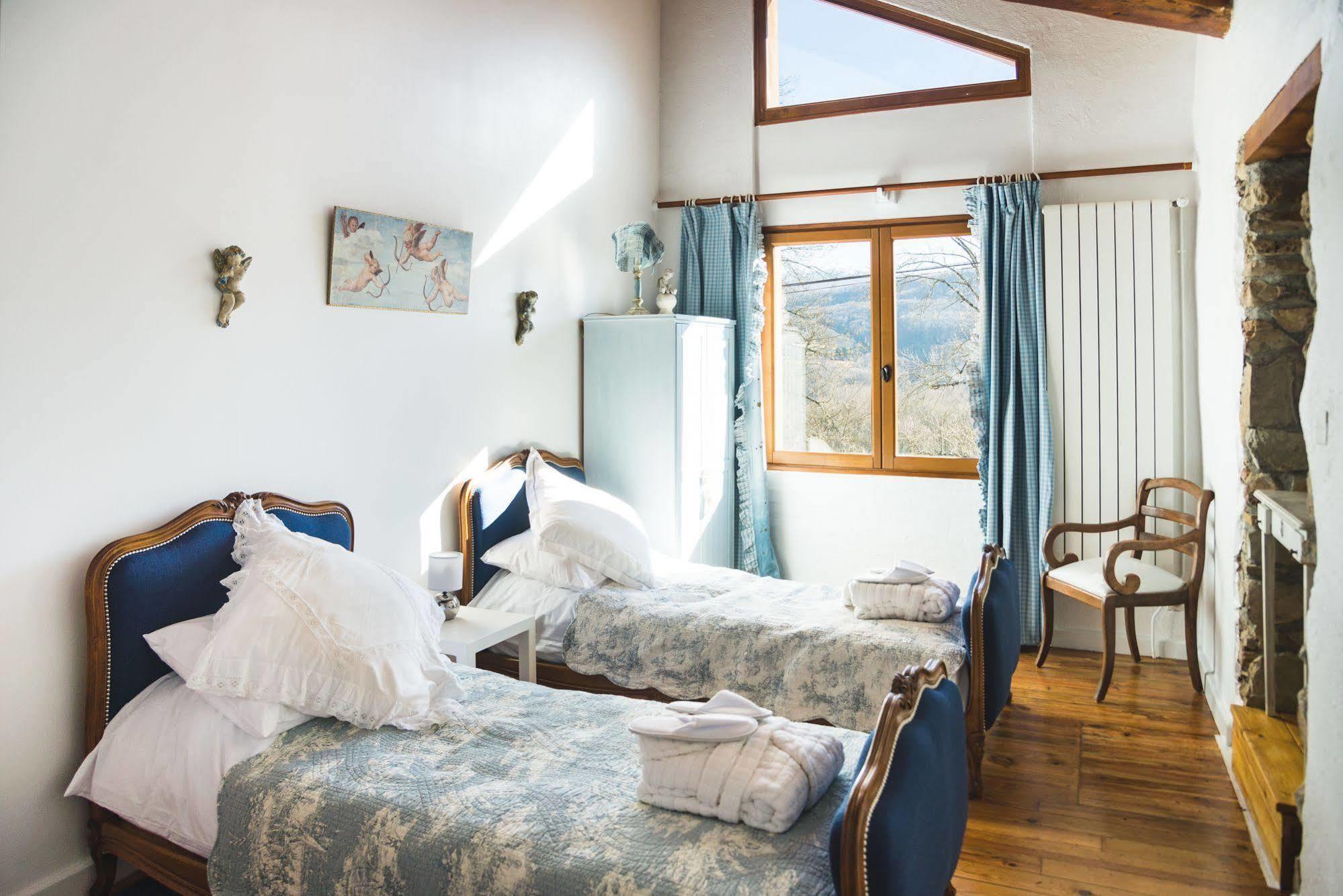 Domaine De Terrac Bed and Breakfast Rimont Buitenkant foto